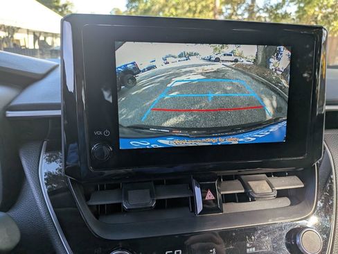 Used 2024 Toyota Corolla LE image 25