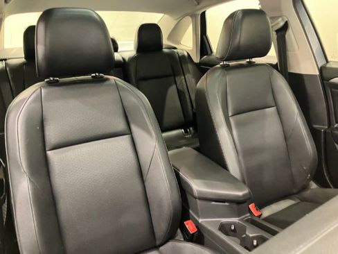 Used 2019 Volkswagen Jetta SE image 49