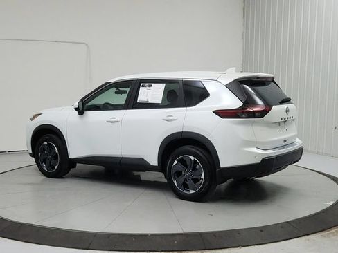 Used 2025 Nissan Rogue SV FWD image 5