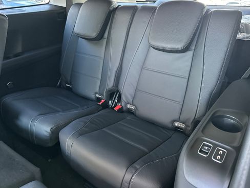 New 2026 Mercedes-Benz GLS 450 4MATIC image 36