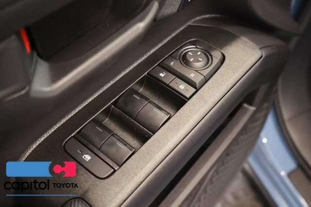 Used 2025 Toyota 4Runner TRD Off-Road Premium AWD/4WD image 10
