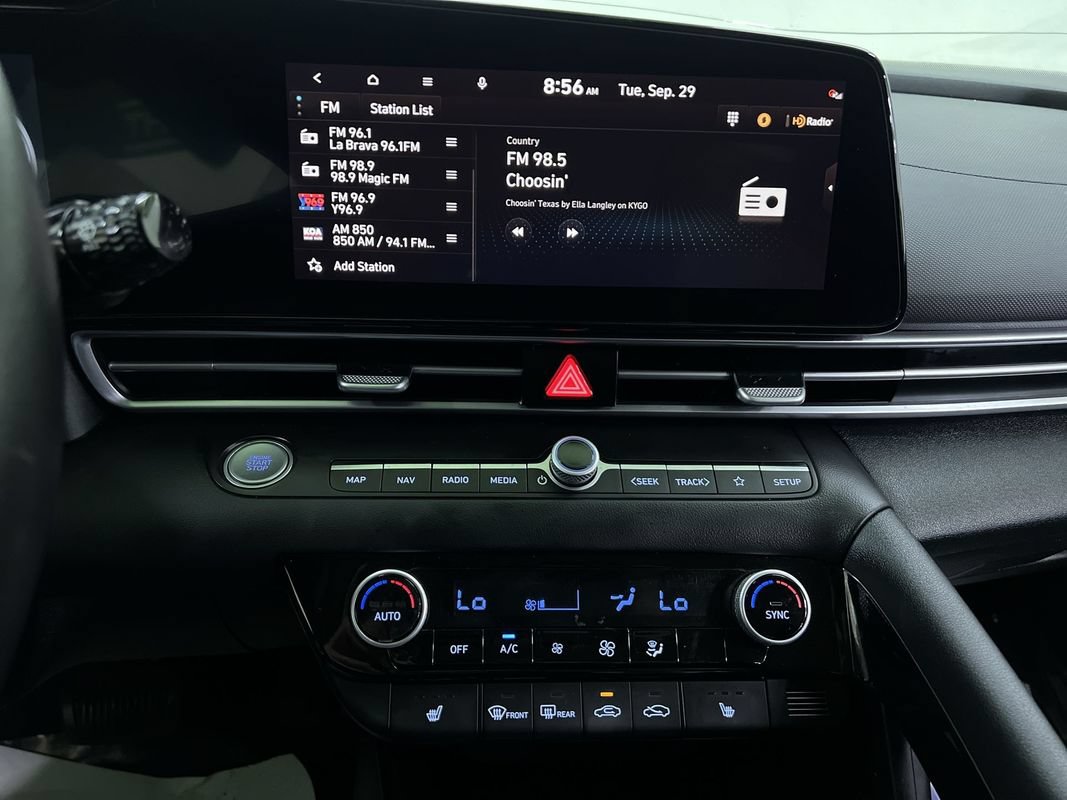 Used 2023 Hyundai Elantra SEL w/ Convenience Package FWD image 20