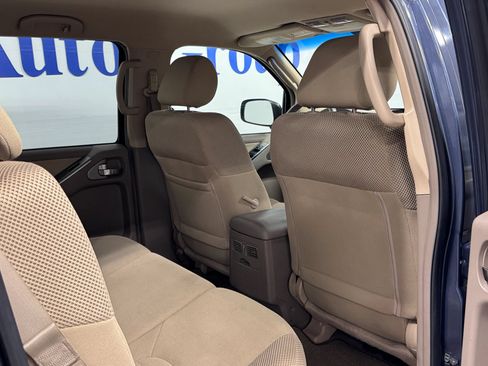 Used 2008 Nissan Pathfinder S w/ Side Airbags Pkg AWD/4WD image 12