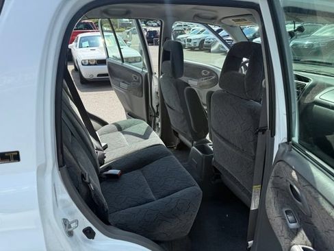Used 2002 Chevrolet Tracker LT RWD image 16