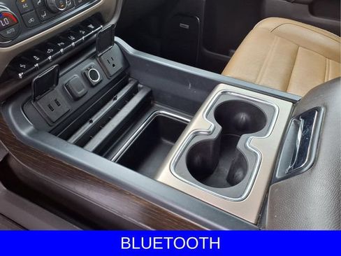 Used 2019 GMC Sierra 2500 Denali w/ Duramax Plus Package AWD/4WD image 12