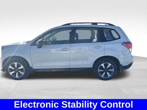 Used 2018 Subaru Forester 2.5i w/ Alloy Wheel Package image 9