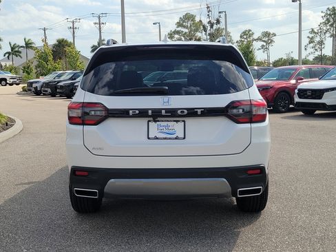 New 2026 Honda Pilot EX-L image 6