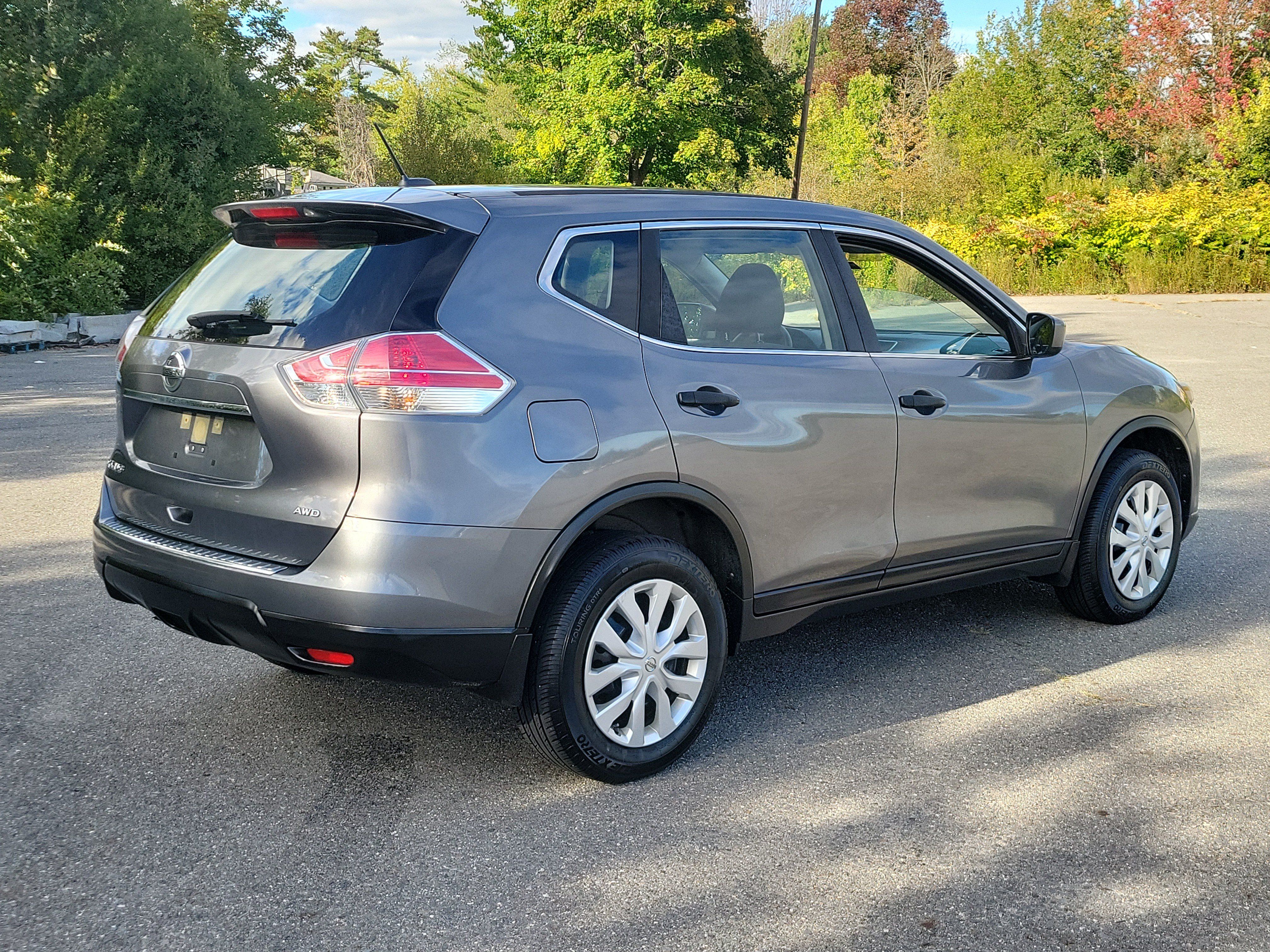 Used 2016 Nissan Rogue S AWD/4WD image 5