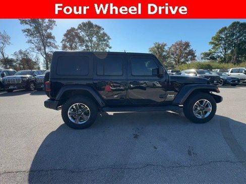 Used 2019 Jeep Wrangler Unlimited Sahara w/ LED Lighting Group image 11