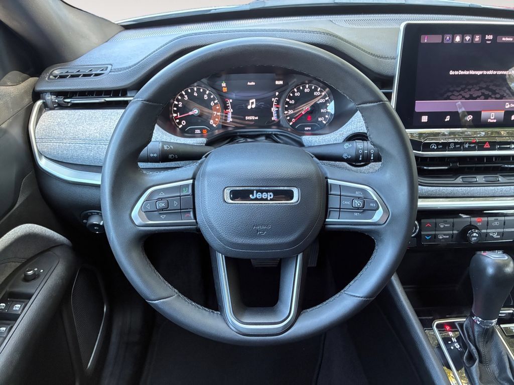 Used 2024 Jeep Compass Latitude AWD/4WD image 12