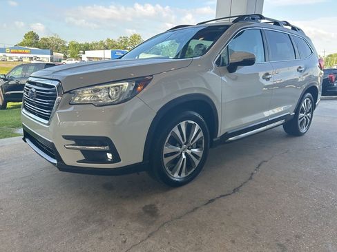 Used 2020 Subaru Ascent Limited w/ Popular Package #3 AWD/4WD image 4