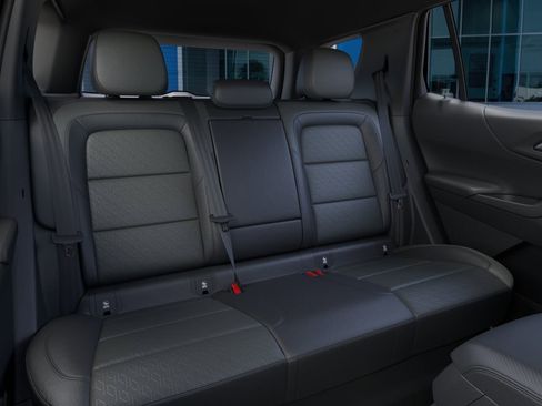 New 2026 Chevrolet Equinox LT w/ Convenience Package II FWD image 17