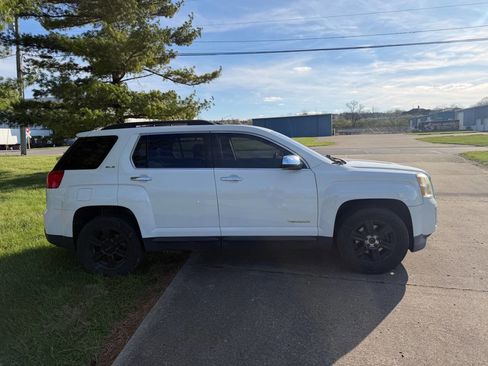 Used 2014 GMC Terrain SLE image 4