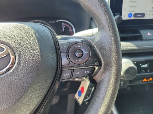Used 2025 Toyota RAV4 LE FWD image 14