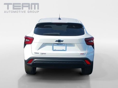 New 2026 Chevrolet Trax RS image 6