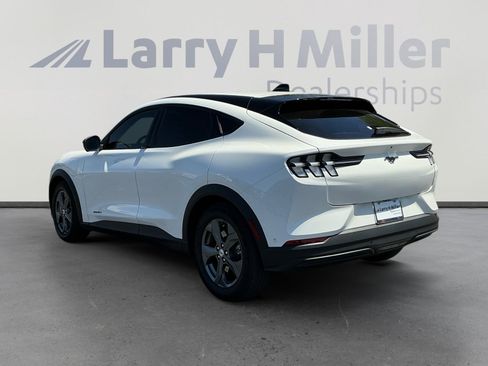 Used 2023 Ford Mustang Mach-E Select RWD image 3