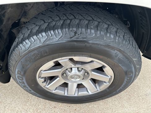 Used 2015 Toyota 4Runner Trail Premium image 20