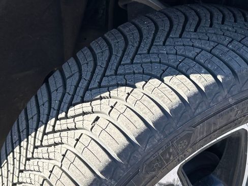 Used 2024 Chevrolet Tahoe RST w/ Sport Performance Package image 29