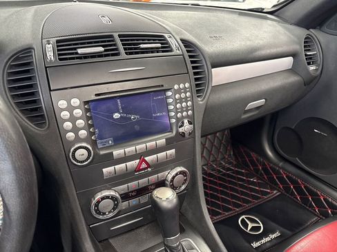 Used 2005 Mercedes-Benz SLK 55 AMG image 53