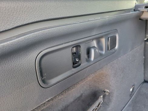 Used 2024 Mercedes-Benz GLC 300 w/ Winter Package image 8