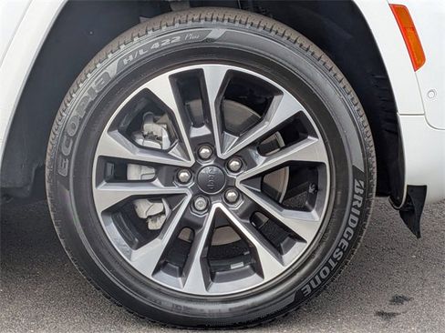 Certified 2021 Jeep Grand Cherokee L Overland w/ Luxury Tech Group IV image 38