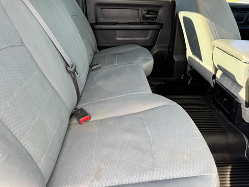 Used 2018 RAM 2500 Tradesman w/ Chrome Appearance Group image 13