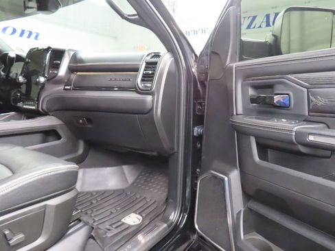 Used 2022 RAM 2500 Limited w/ Night Edition AWD/4WD image 35