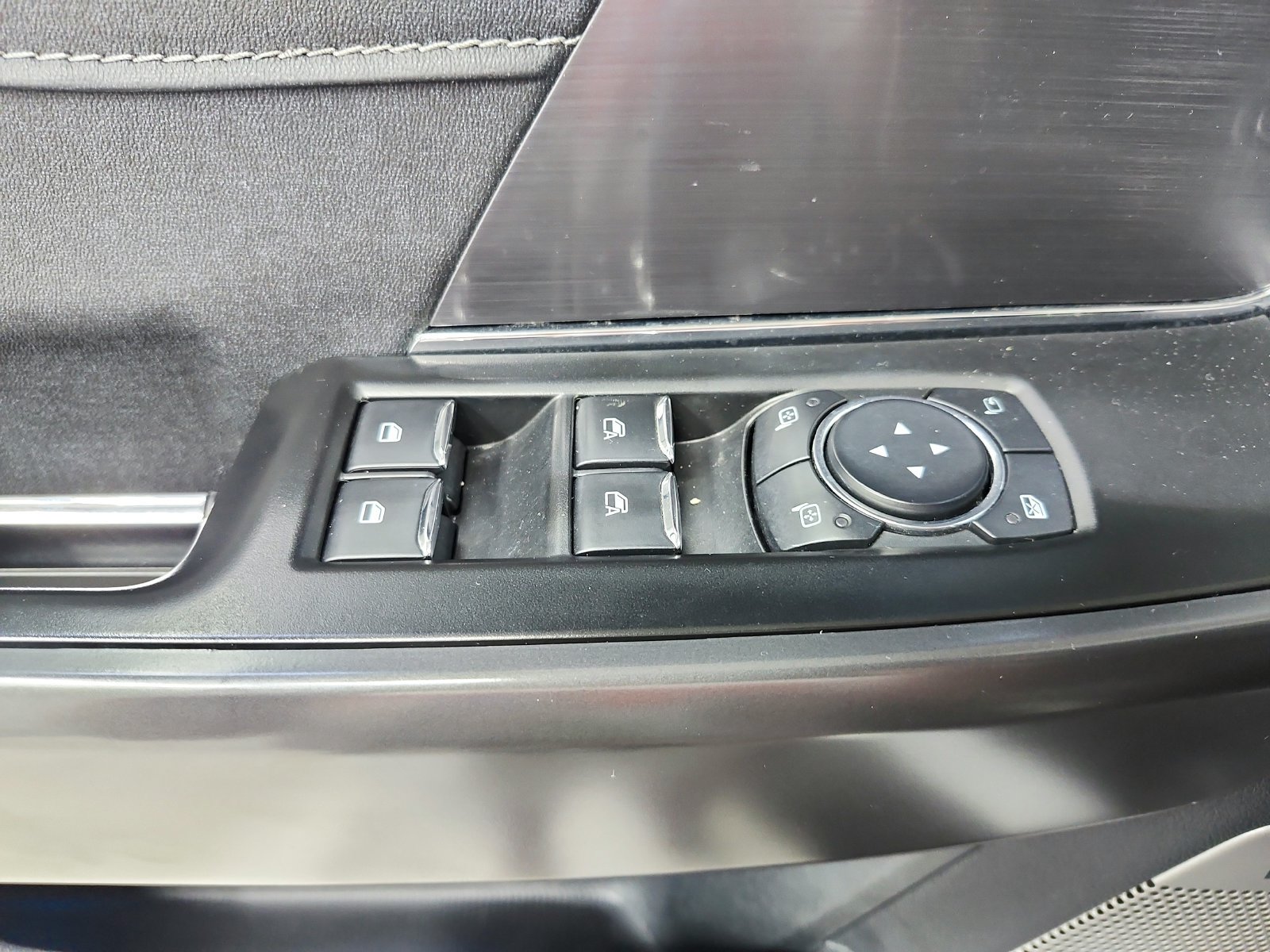 Used 2024 Ford F150 Lariat AWD/4WD image 35