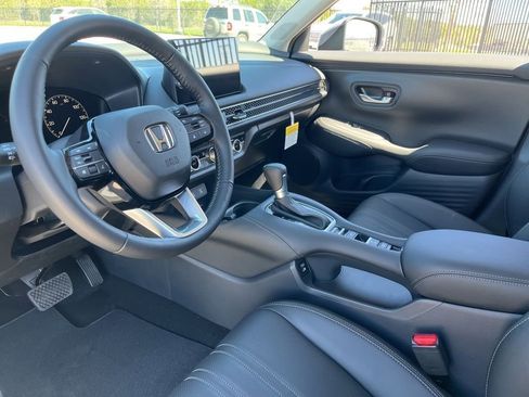 New 2026 Honda HR-V EX-L image 10
