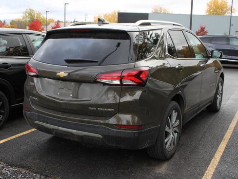 Used 2023 Chevrolet Equinox Premier image 6