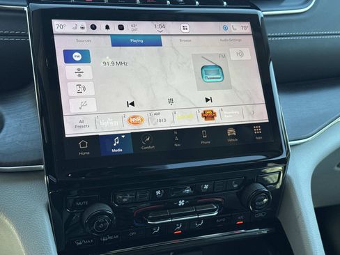 Used 2023 Jeep Grand Cherokee L Overland w/ Advanced Protech Group III image 26