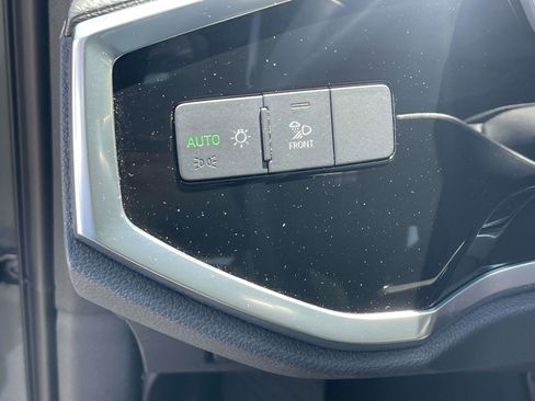 Certified 2023 Audi Q3 2.0T Premium Plus w/ Premium Plus Package AWD/4WD image 21