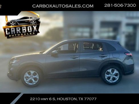 Used 2023 Honda HR-V LX image 3
