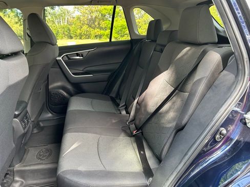 Used 2023 Toyota RAV4 XLE w/ Convenience Package image 13