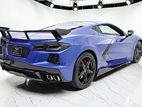 Used 2021 Chevrolet Corvette Stingray Coupe w/ 1LT RWD image 12