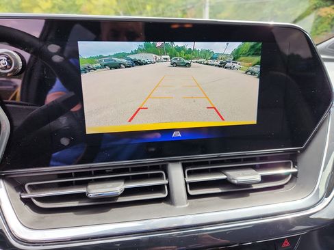 Used 2024 Chevrolet Trax RS w/ Sunroof Package image 33