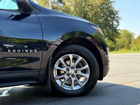 Used 2020 Chevrolet Equinox LS w/ LS Convenience Package image 39