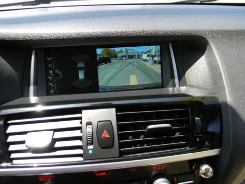 Used 2017 BMW X3 xDrive28i image 21