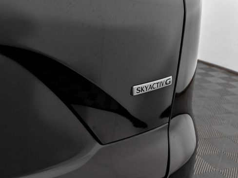 Used 2023 MAZDA CX-9 Touring image 11