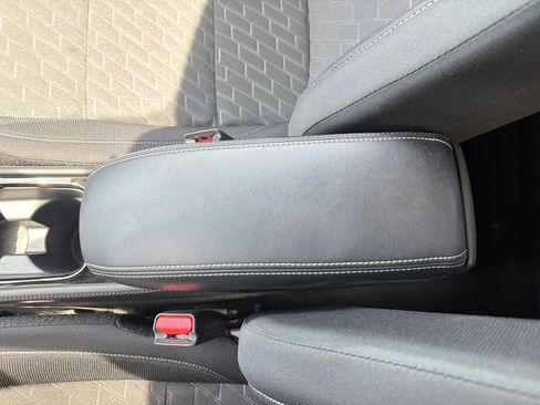 Used 2024 Nissan Kicks SV FWD image 19