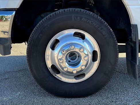 Used 2022 Ford F350 Lariat w/ Lariat Ultimate Package image 8