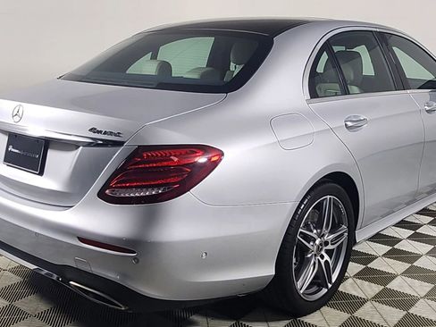Used 2019 Mercedes-Benz E 450 E 450 4MATIC Sedan 4D image 7