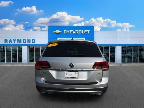 Used 2019 Volkswagen Atlas SEL Premium AWD/4WD image 4