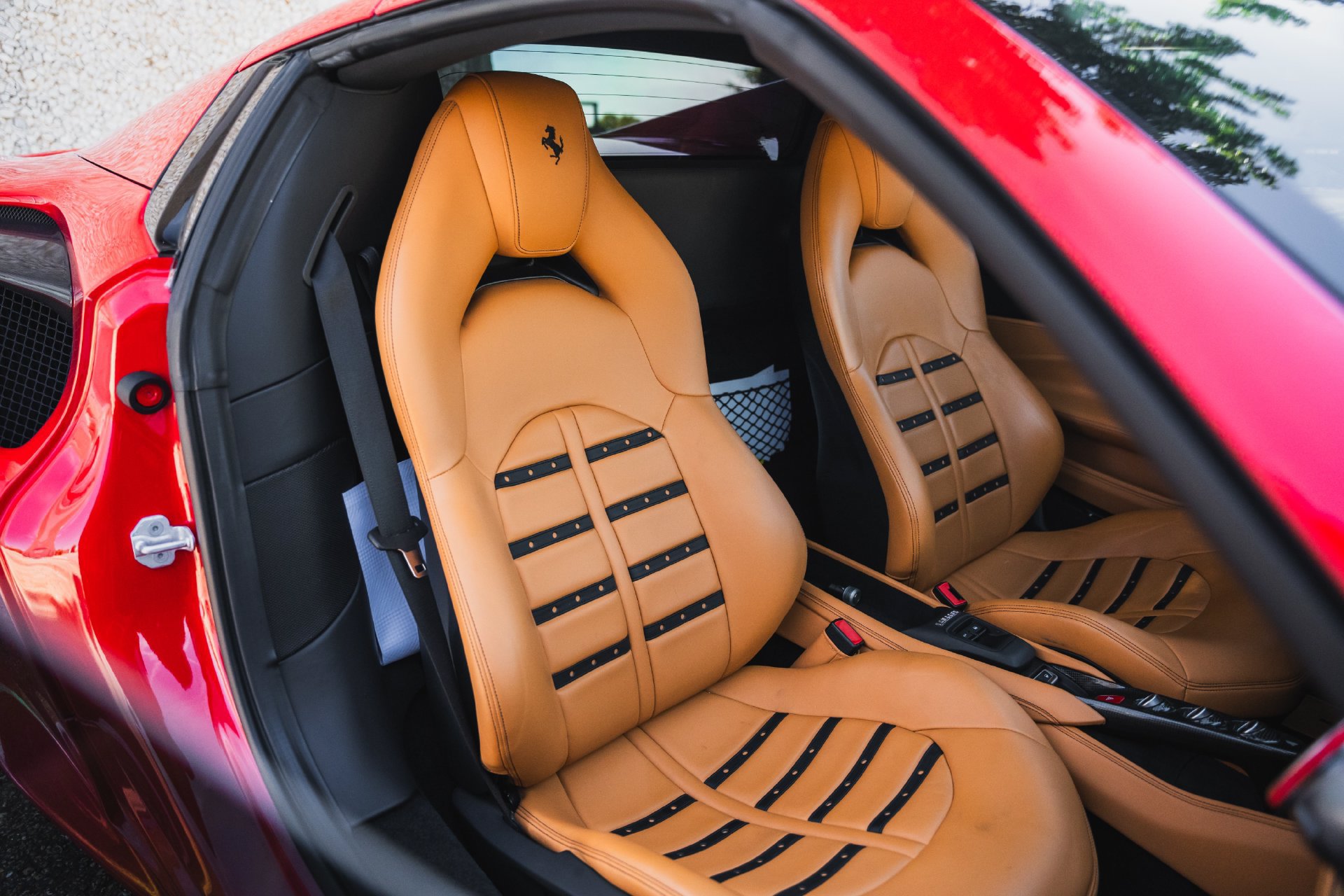 Used 2021 Ferrari F8 Tributo RWD image 54