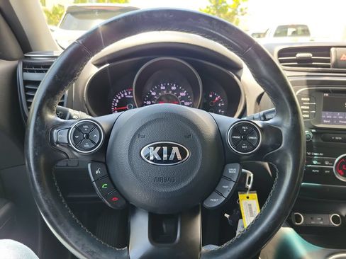 Used 2017 Kia Soul + w/ Designer's Package FWD image 18