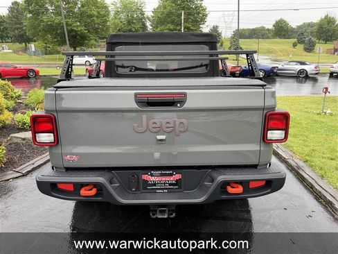 Used 2021 Jeep Gladiator Mojave AWD/4WD image 11