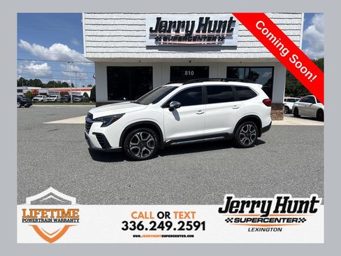 Used 2023 Subaru Ascent Limited w/ Technology Package AWD/4WD image 1
