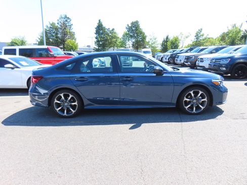 Used 2026 Honda Civic Sport Touring image 4