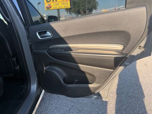 Used 2020 Dodge Durango SXT w/ 3rd Row Seating Group image 27