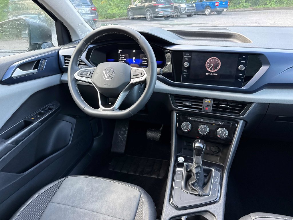 Used 2023 Volkswagen Taos SE w/ Panoramic Sunroof Package FWD image 14